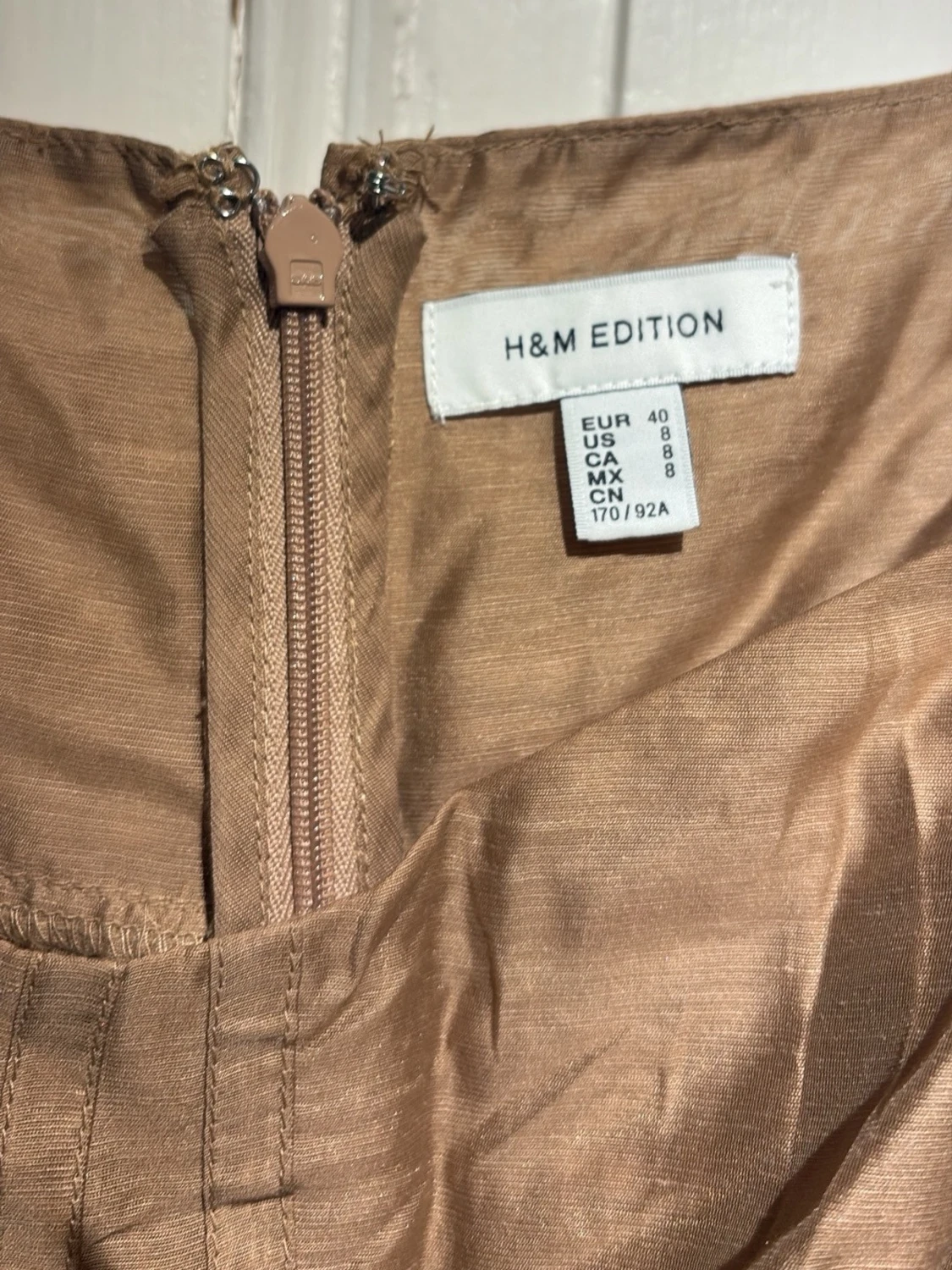 Beige klänning från H&M Edition - 1