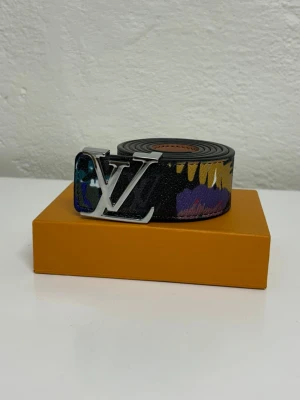 Lv Bälte  - Helt nytt aldrig använd. Storlek 110. Snabb frakt. Endast bälte.