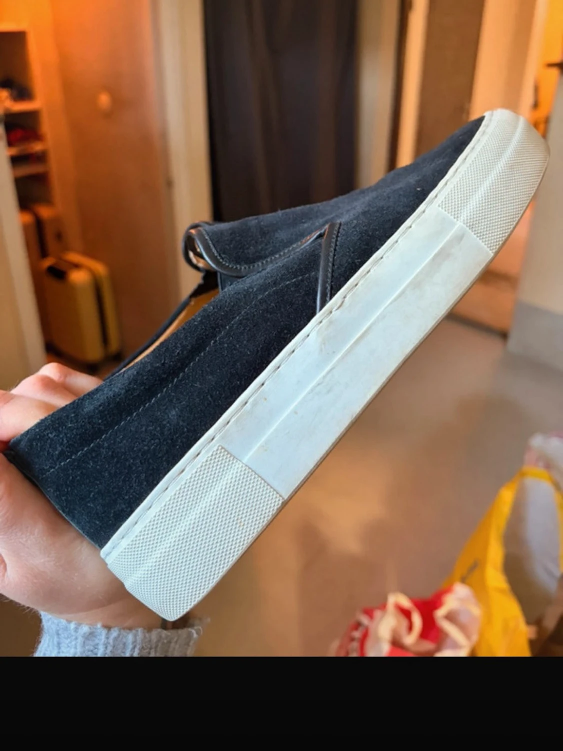 Svarta slip-on sneakers i mocka/läder - 3