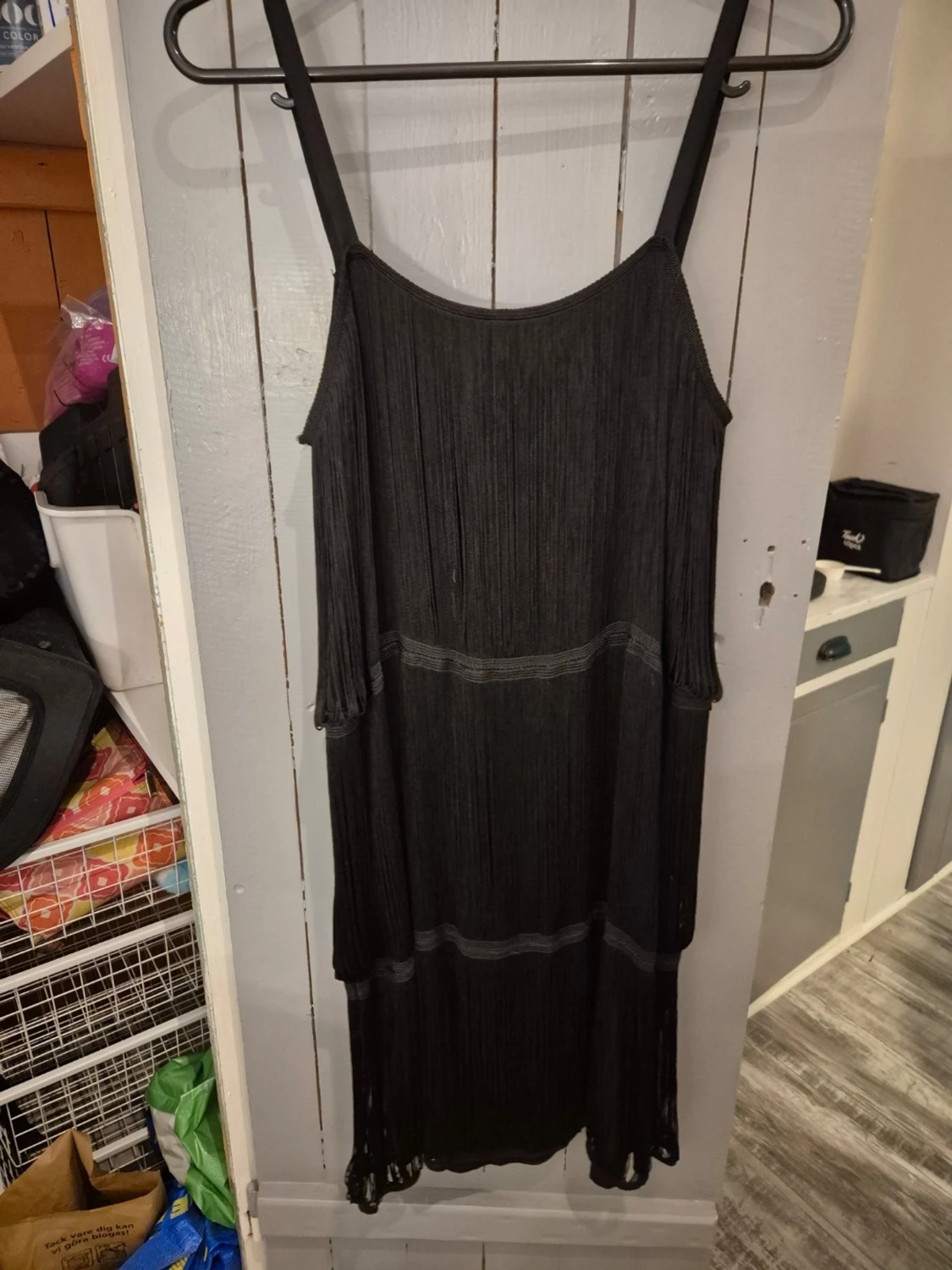 Svart fransklänning från H&M - 1