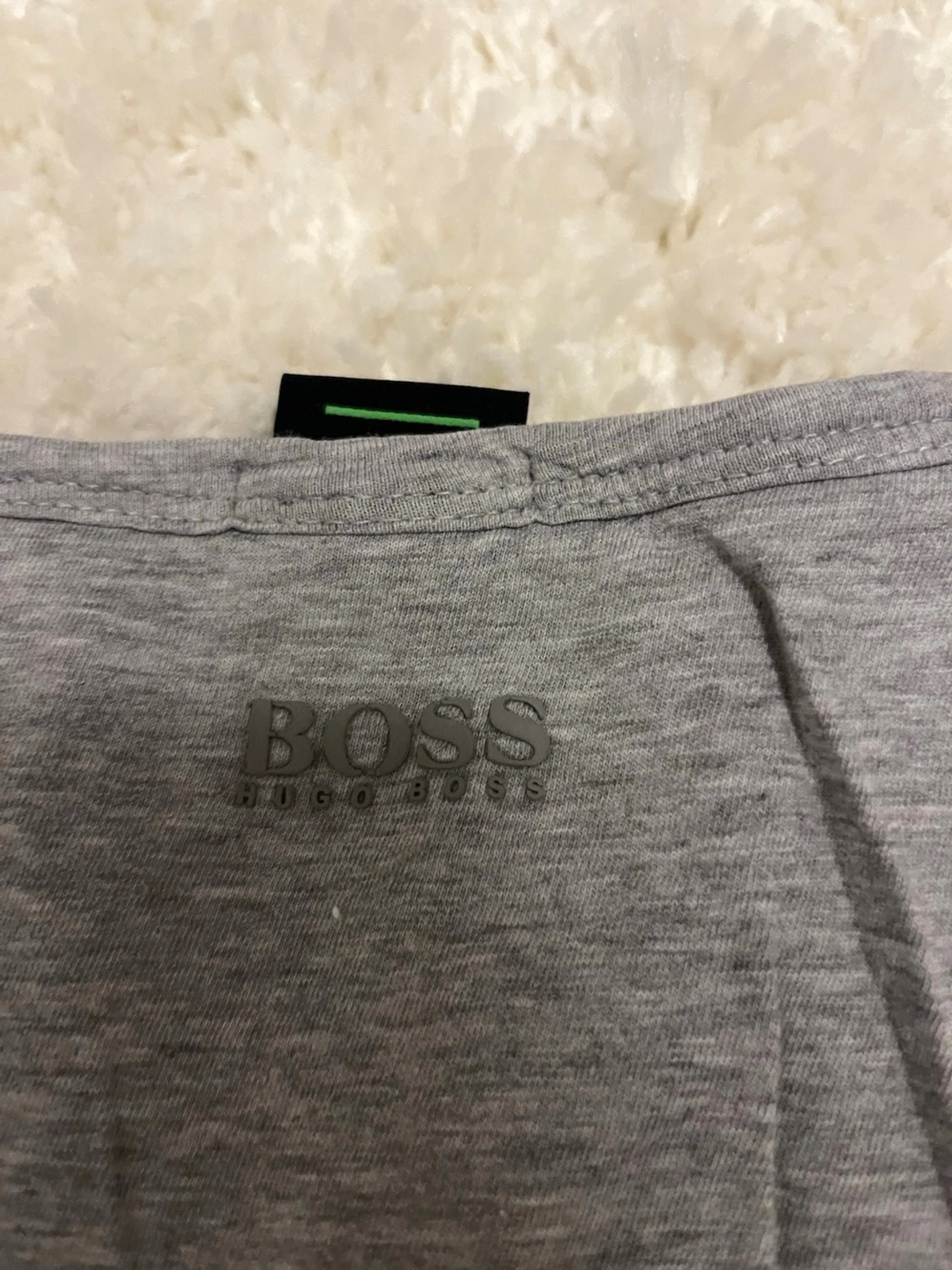 Grå Hugo Boss t-shirt med logga - 4