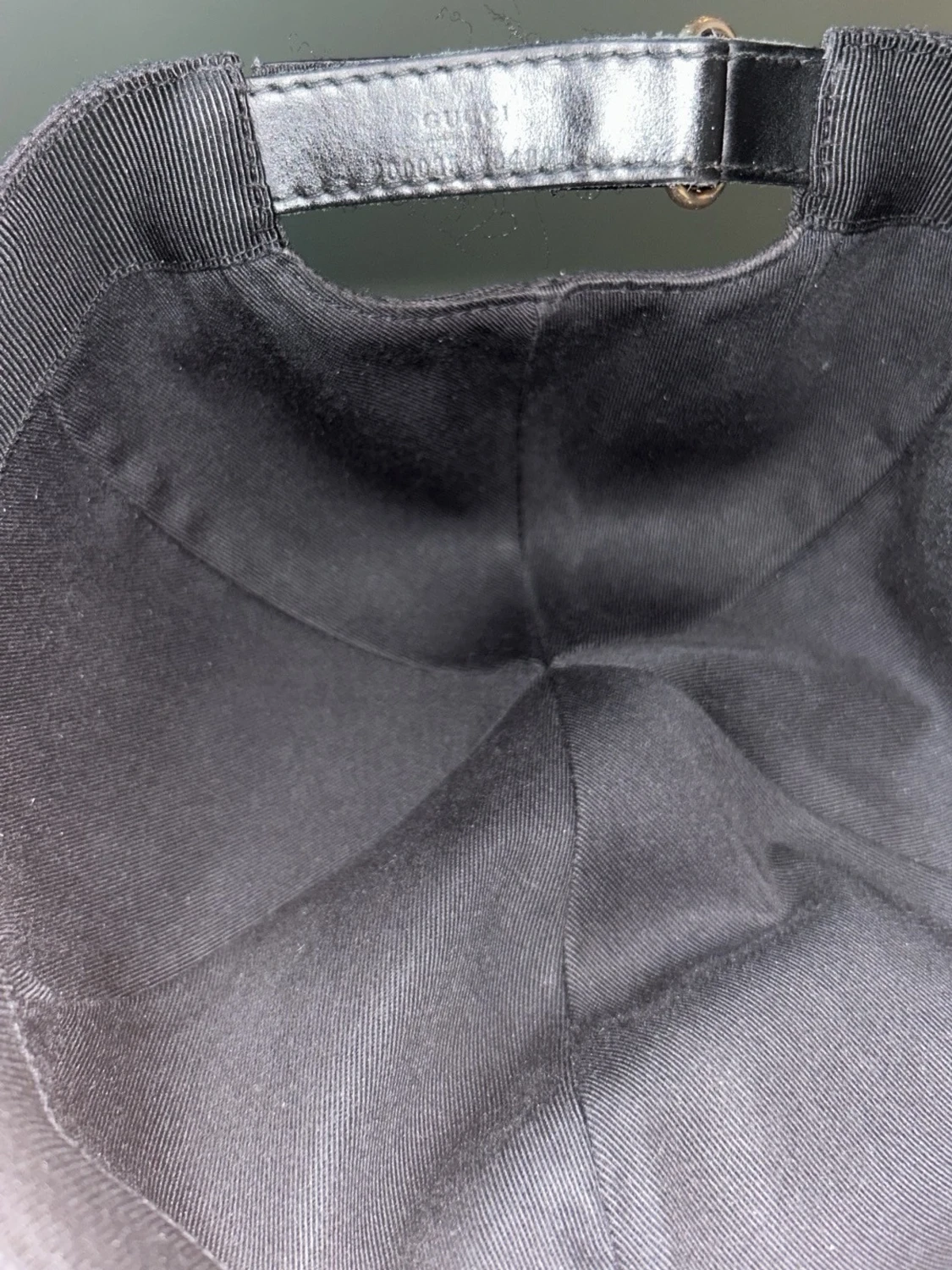 Svart keps från Gucci med GG-mönster - 6