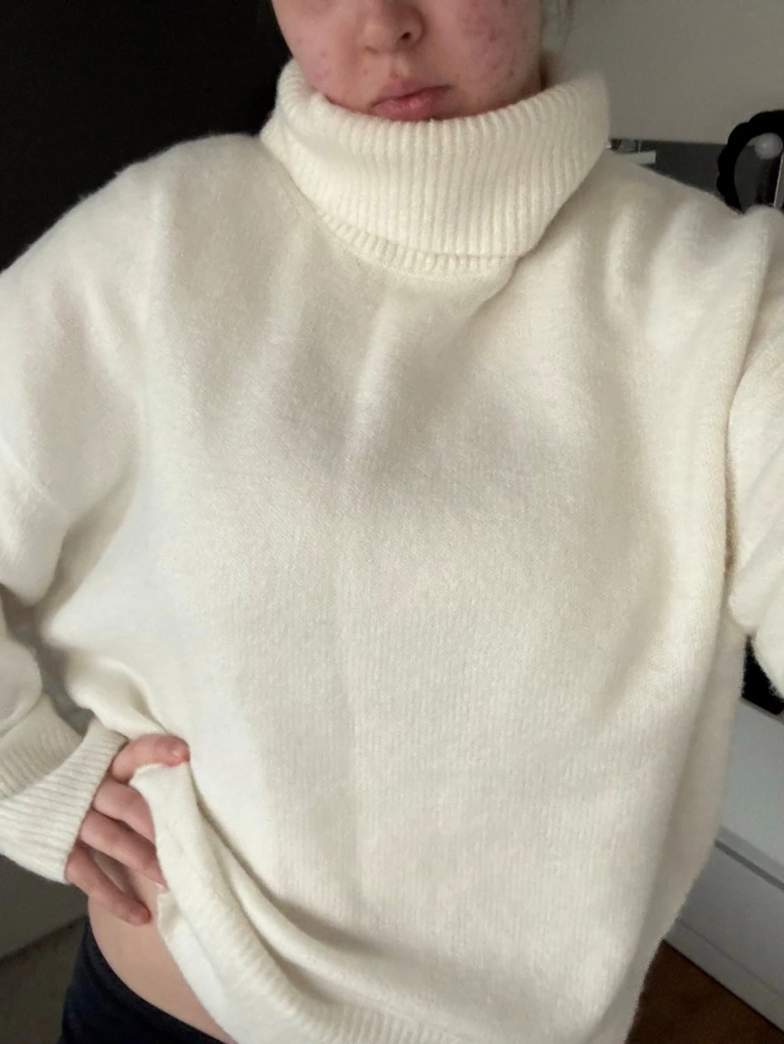 Vit polotröja i stickat material - 2