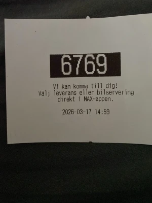 MAX nummerlapp 6769 - Nummerlapp med siffran 6769 från MAX
