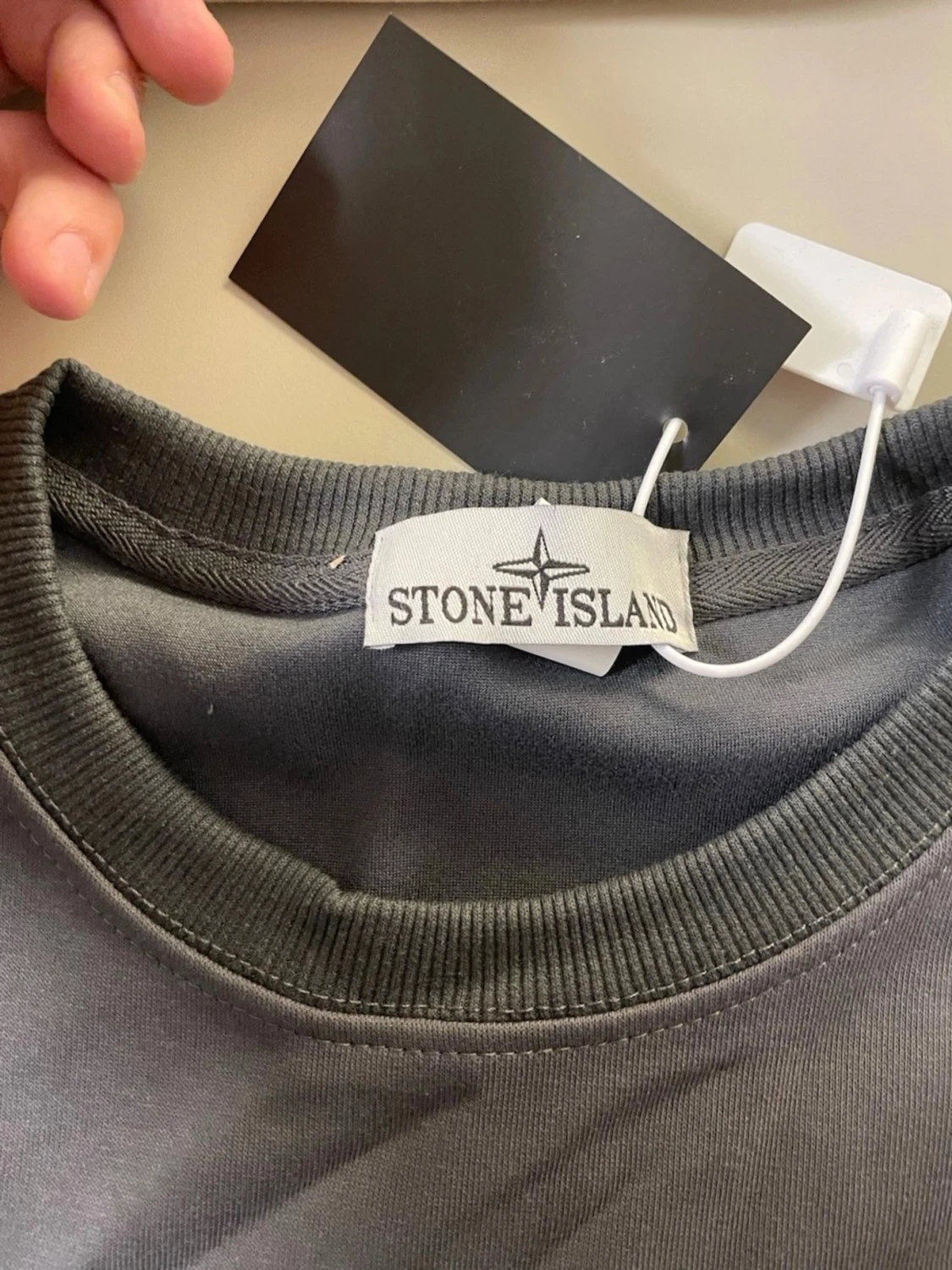Mörkgrå sweatshirt från Stone Island - 1