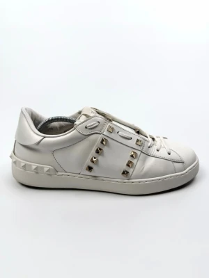 Valentino Rockstud sneakers - Valentino Garavani Rockstud sneakers | Storlek 41.5 |Skick 8.5/10 | Nypris ca 7700kr | 100% autentiska |