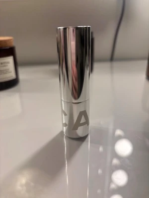 BB-stick - Helt nytt BB-stick från Caia i 50w! Testat en gång på handen men ”tvättat” rent den ! Är kvar i orginalförpackning och säljer då det inte var rätt nyans! 