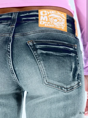 Cheap monday jeans - Dessa jeans är från Cheap monday och jag säljer de för jag har tröttnat på de. Nypris 400kr