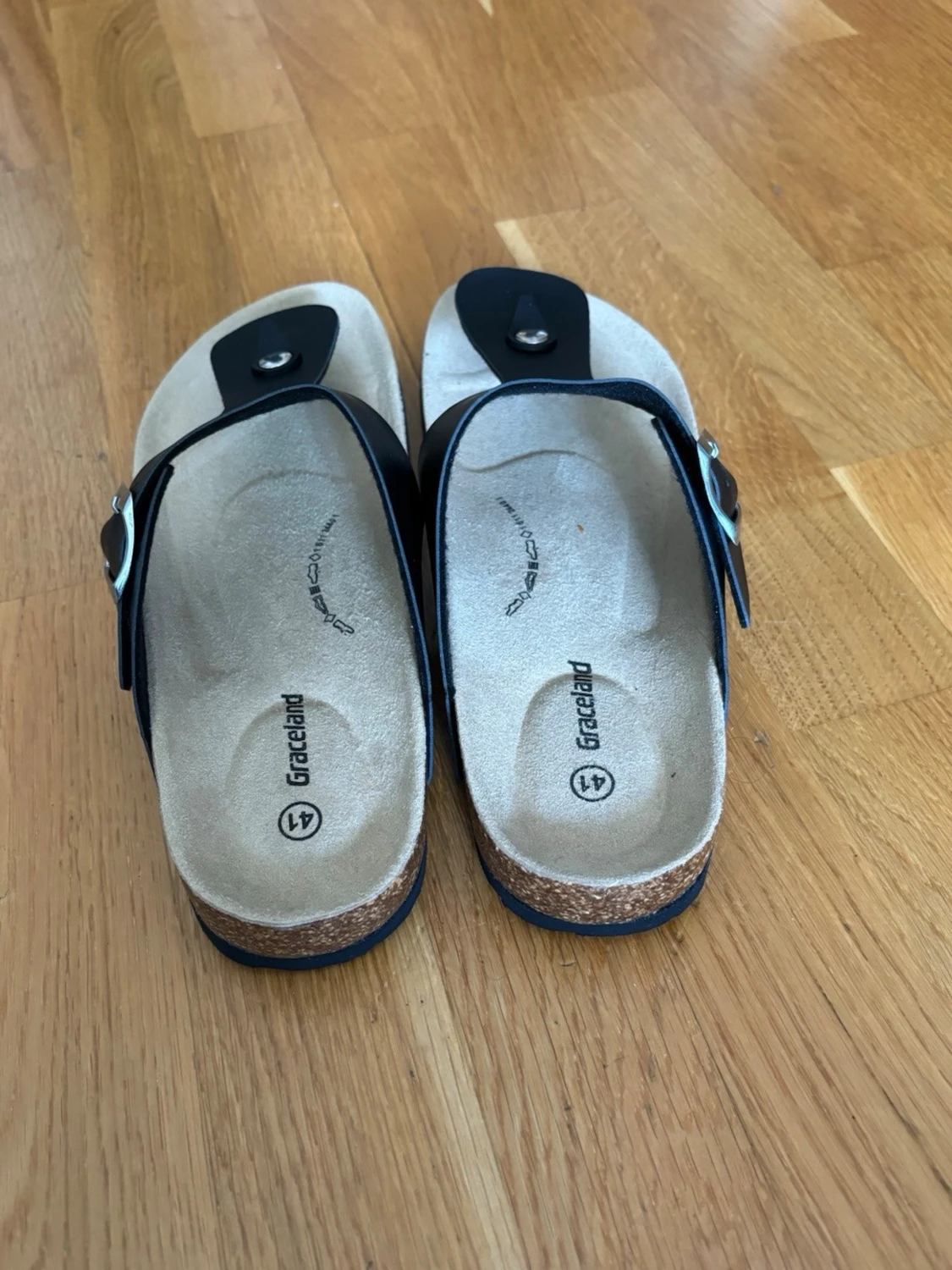 Svarta sandaler från Deichmann  - 1