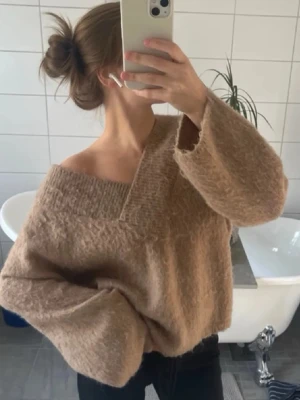 Stickad tröja - Fr gina! Jättefkn verkligen och finns ej o köpa längre