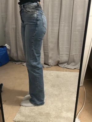 Straight Jeans Bik Bok - Supersnygga men de passar mig inte längre💓midja 25