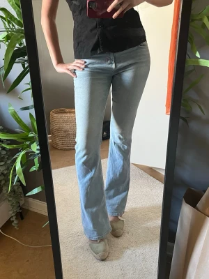 Lågmidjade jeans  - Skiiitsnygga jeans nu till sommarn🌸🌸🌸🌸