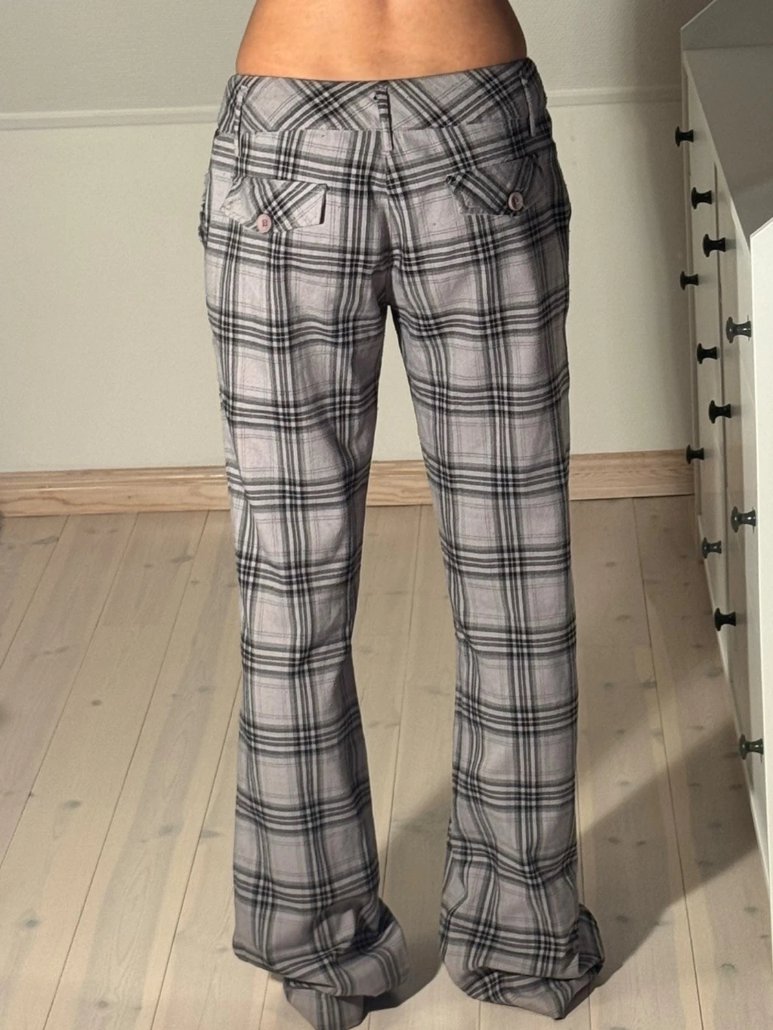 Rutiga bootcut kostymbyxor  - 2