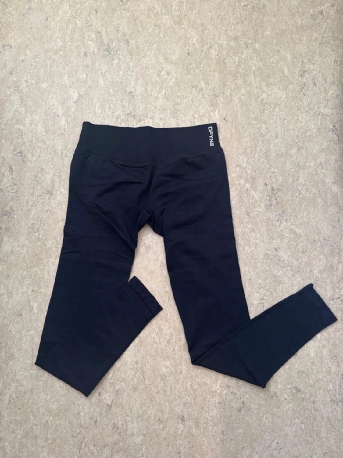 DFYNE Impact Midnight black 