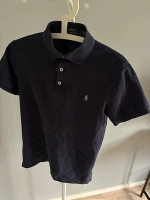 Pikétröja Ralph Lauren - Ralph Lauren piké, storlek S, bra skick. 