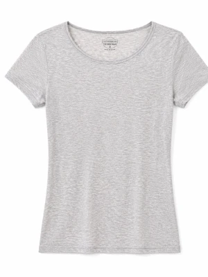 Intimissimi T-shirt  -  ljusgrå t-shirt från intimissimi. Modellen är figurnära med korta ärmar och rund halsringning. Sitter tajt o är stretchig, den är ej använt så mycket så jag säljer den för att den helt enkelt inte kom till användning 