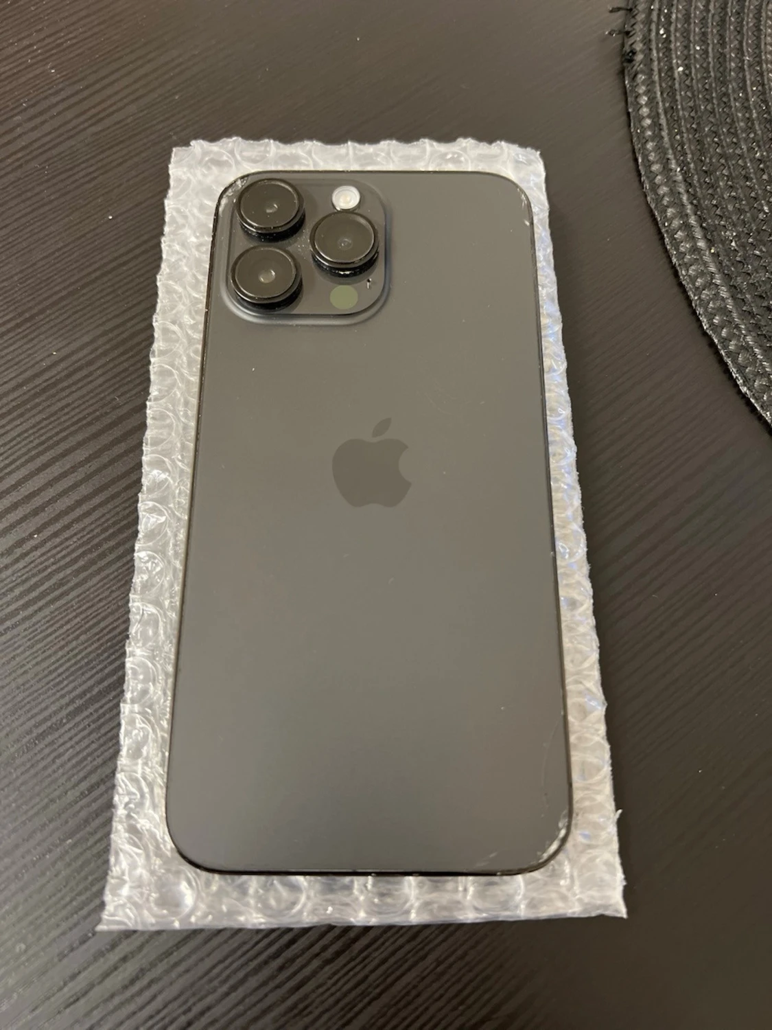 iPhone 14 Pro max svart med trippelkamera