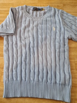  Polo Ralph Lauren - Ingen hål, fläckar eller tecken på användning. Storlek S men passar XS också. Priset går att diskutera 