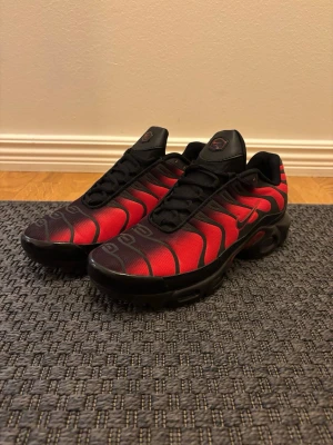 Nike tn skor - Mängdrabatt finns! Ju fler plagg du köper, desto bättre pris kan jag ge!