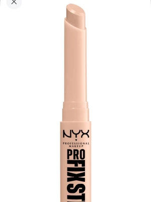NYX Pro Fix Stick Concealer ljus - Stick concealer från nya. Färg 06 vanilla. Testad