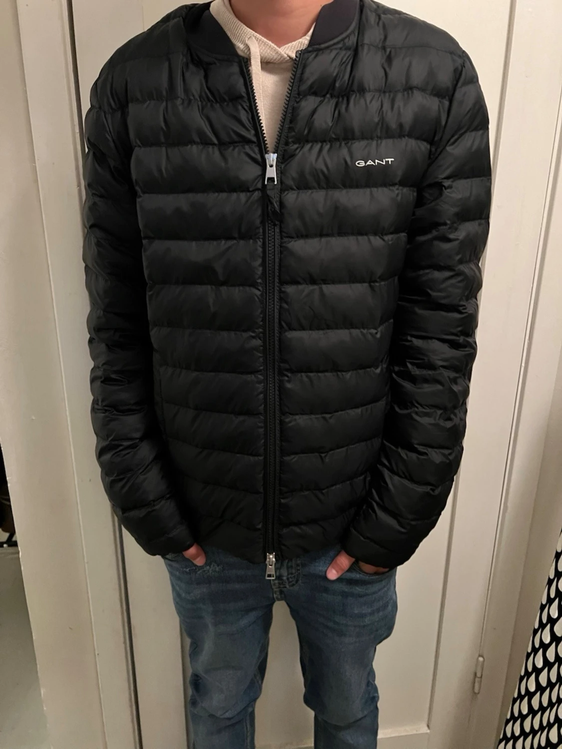 Svart pufferjacka från GANT - 1