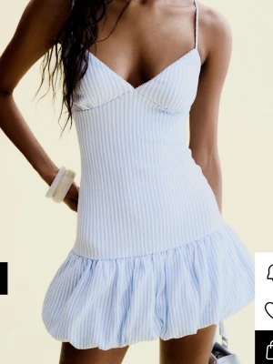 Slutsåld Bershka klänning  - Oanvänd, helt slutsåld. Säljer pga att jag inte kommer få användning av den längre💞 