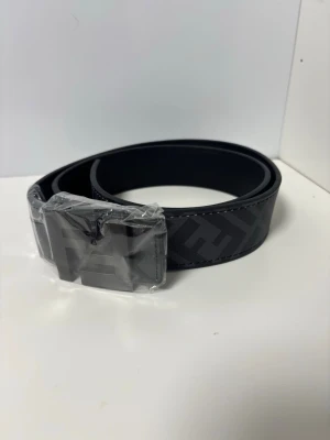 Fendi bälte - Helt ny och oanvänd, Skriv vid funderingar!