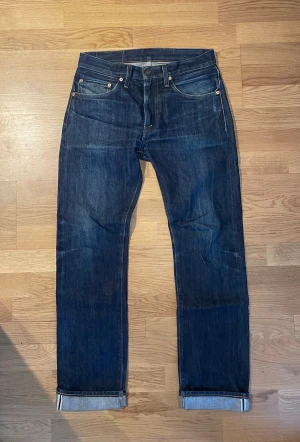 Levis 505 Selvedge Jeans - Säljer nu dessa feta Slevedge Jeans! Jeansen är i väldigt bra skick med få men feta fades! 🍾👖| Storlek: 30/32 | Skick: 9,5/10 | Skriv vid intresse och frågor!🤝