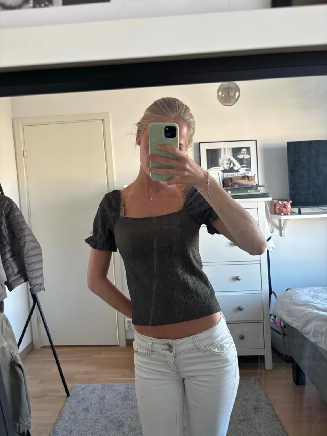 mörk grön blus med puffärm - 2