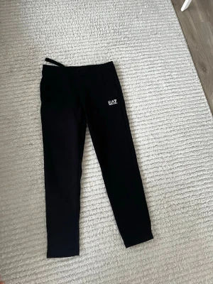 Ea7 mjukis byxor  - Mjukisbyxor 