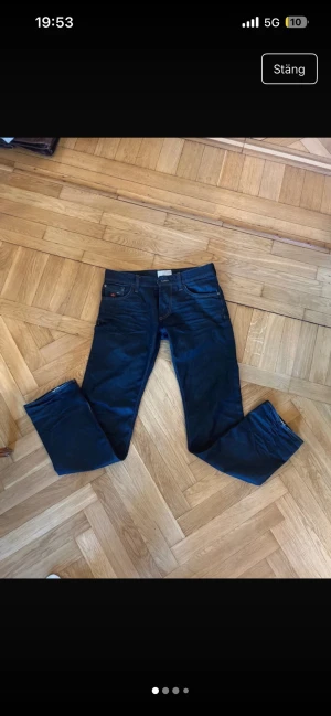 Energie selvedge jeans - Ett par Energie Legend selvedge jeans i storleken 31/34 med en straight passform men går att liknas till passformen till ett par levi's 501