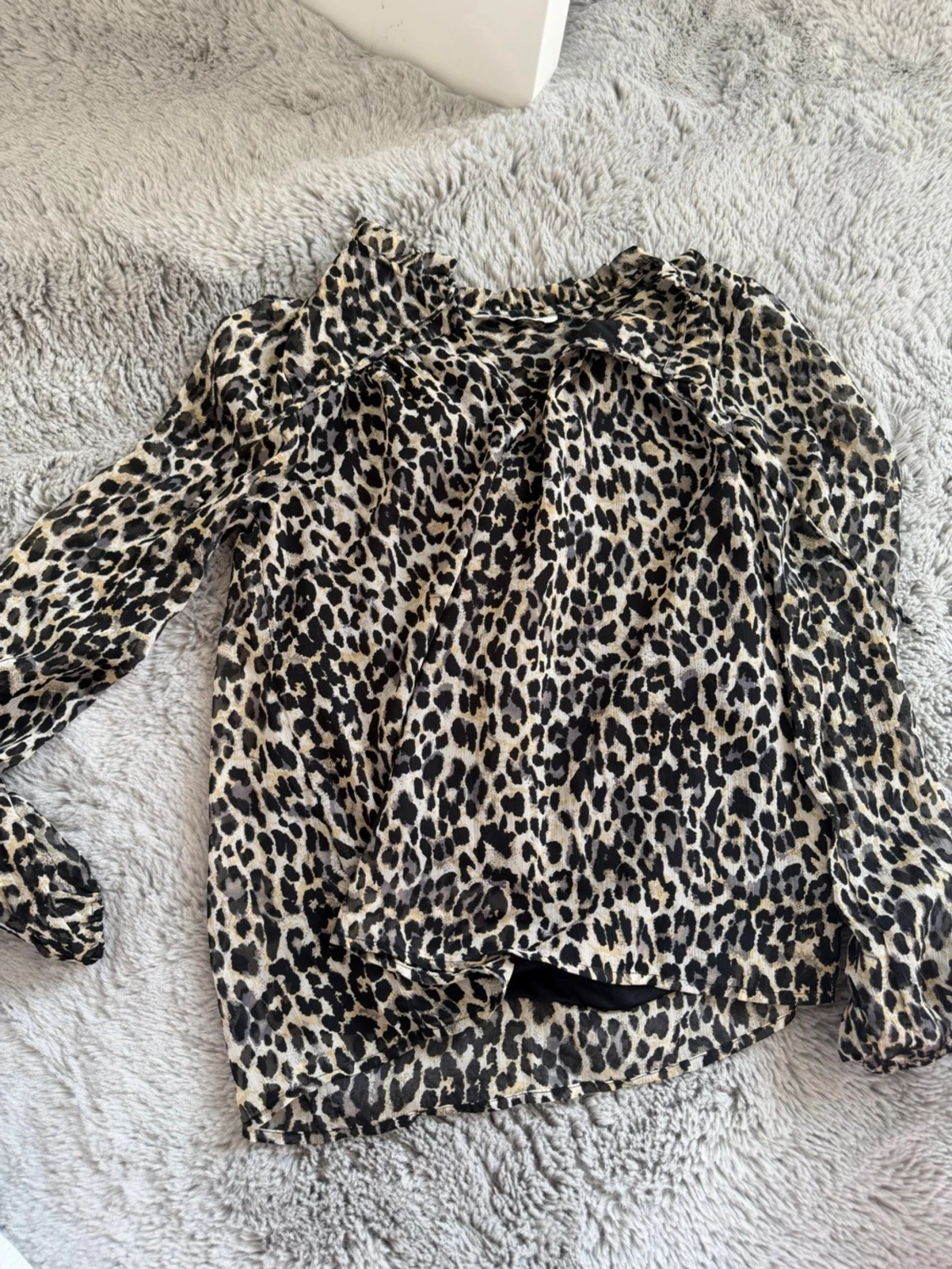 Leopard blus
