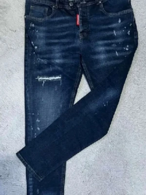 Dsquared2 Jeans  - Designer jeans från Dsquared2 i strl 32 