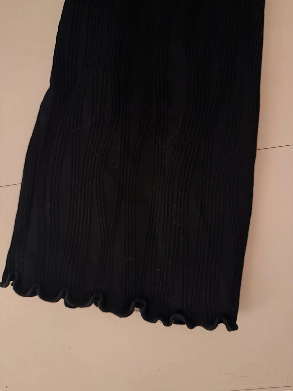 Svarta ribbade tulip leggins Aim - 1