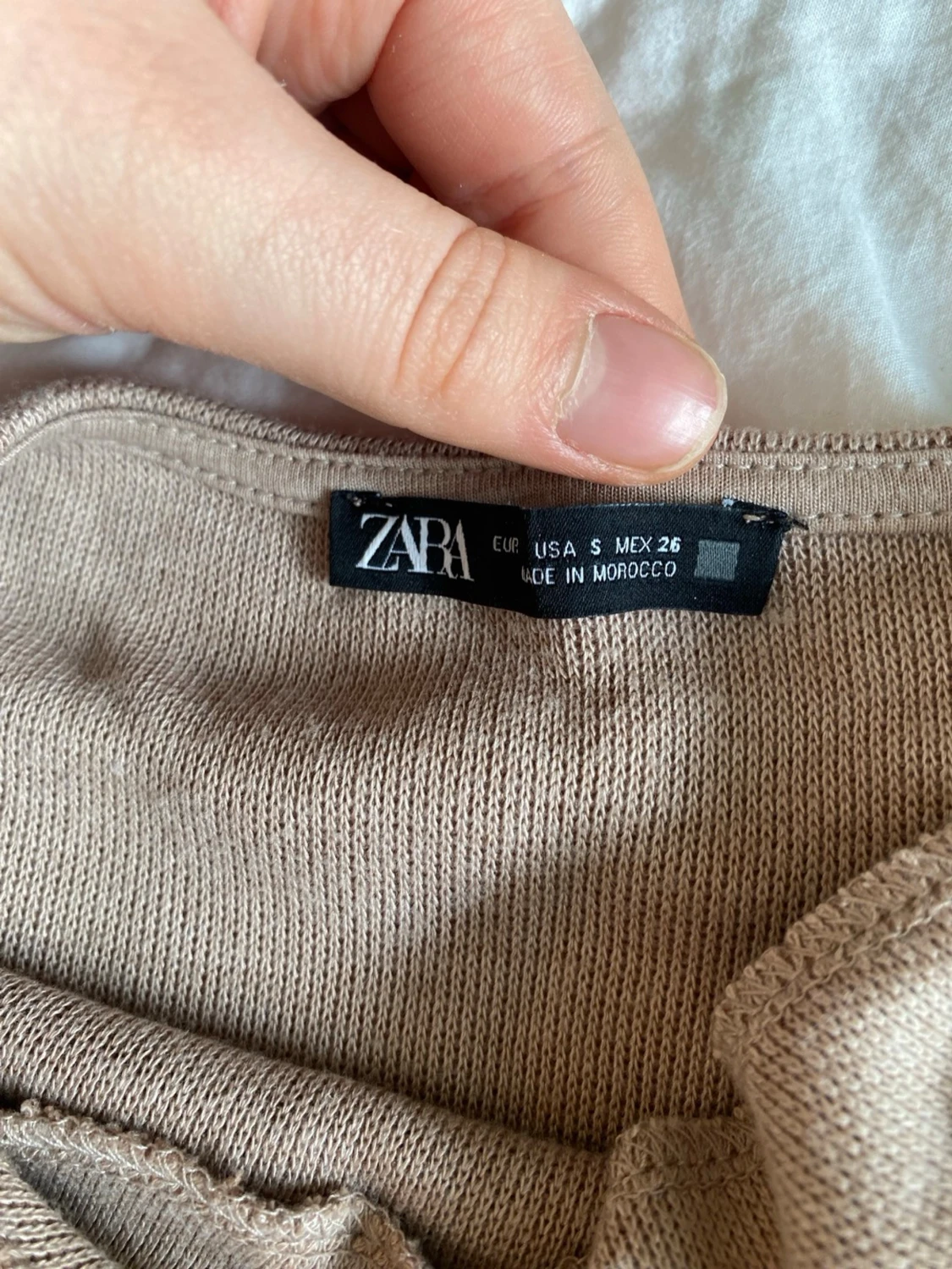 Beige topp med knyt från Zara - 1