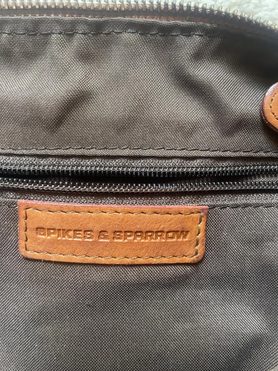 Brun axelväska i läder Spikes & Sparrow - 1