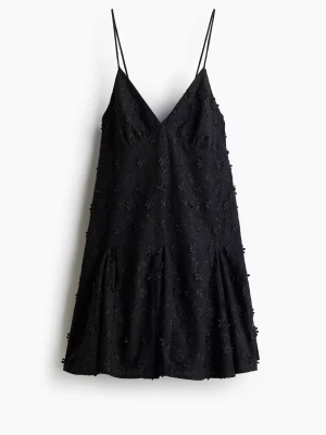 Klänning från hm - Aldrig använd då den är för stor. Nypris 500kr❤️❤️