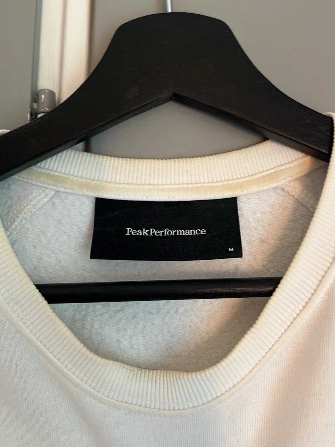 Vit sweatshirt från Peak Performance - 3