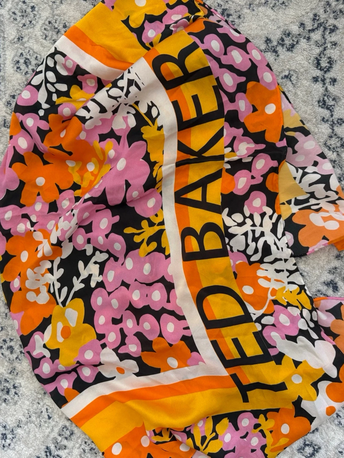 Blommig scarf från Ted Baker