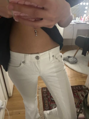 Vita bootcut true religion - Använt de 1 gång