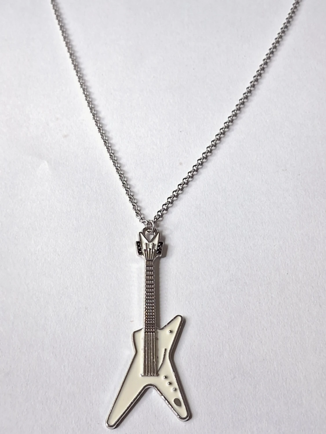 Halsband med elgitarr-hänge - 4