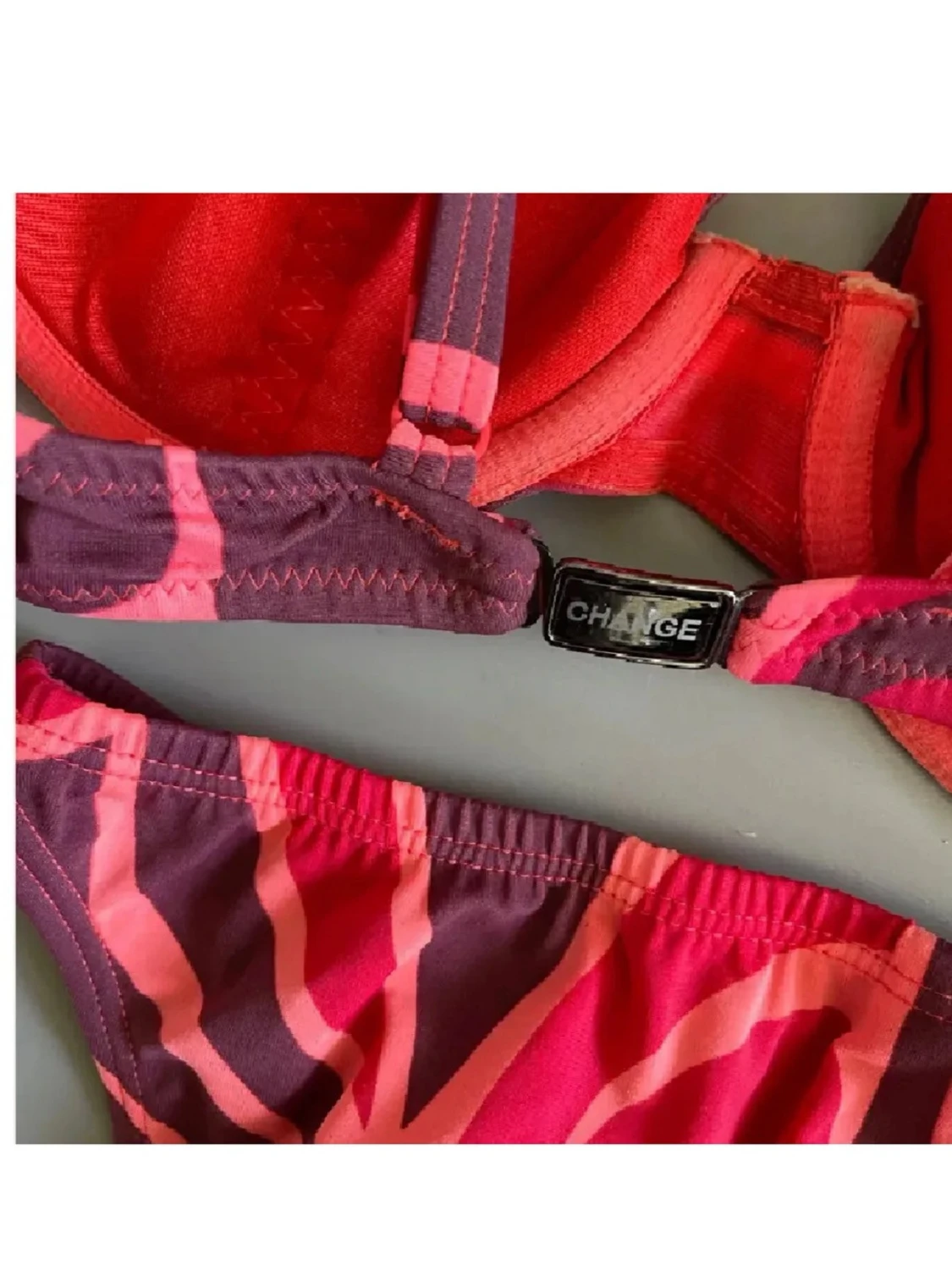 Rosa och röd mönstrad bikini - 3