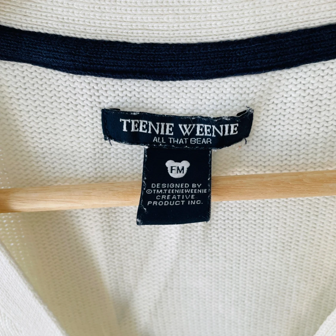 Uniform Teenie Weenie-kofta i krämvitt - 3