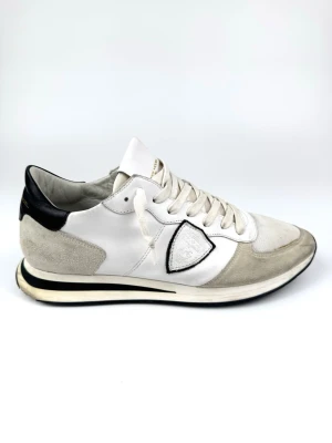 Philippe Model TRPX - Philippe Model TRPX. Storlek 42. Skick 9/10. Tillbehör: Orginalbox och dustbag. Leveranstid: 2 arbetsdagar.