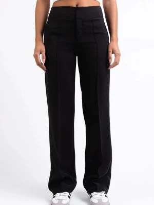 Svarta vida kostymbyxor - Kostymbyxor från madlady Mabel 01 Mid raka kostymbyxor i modell extra tall. Dessa är endast använda en gång!