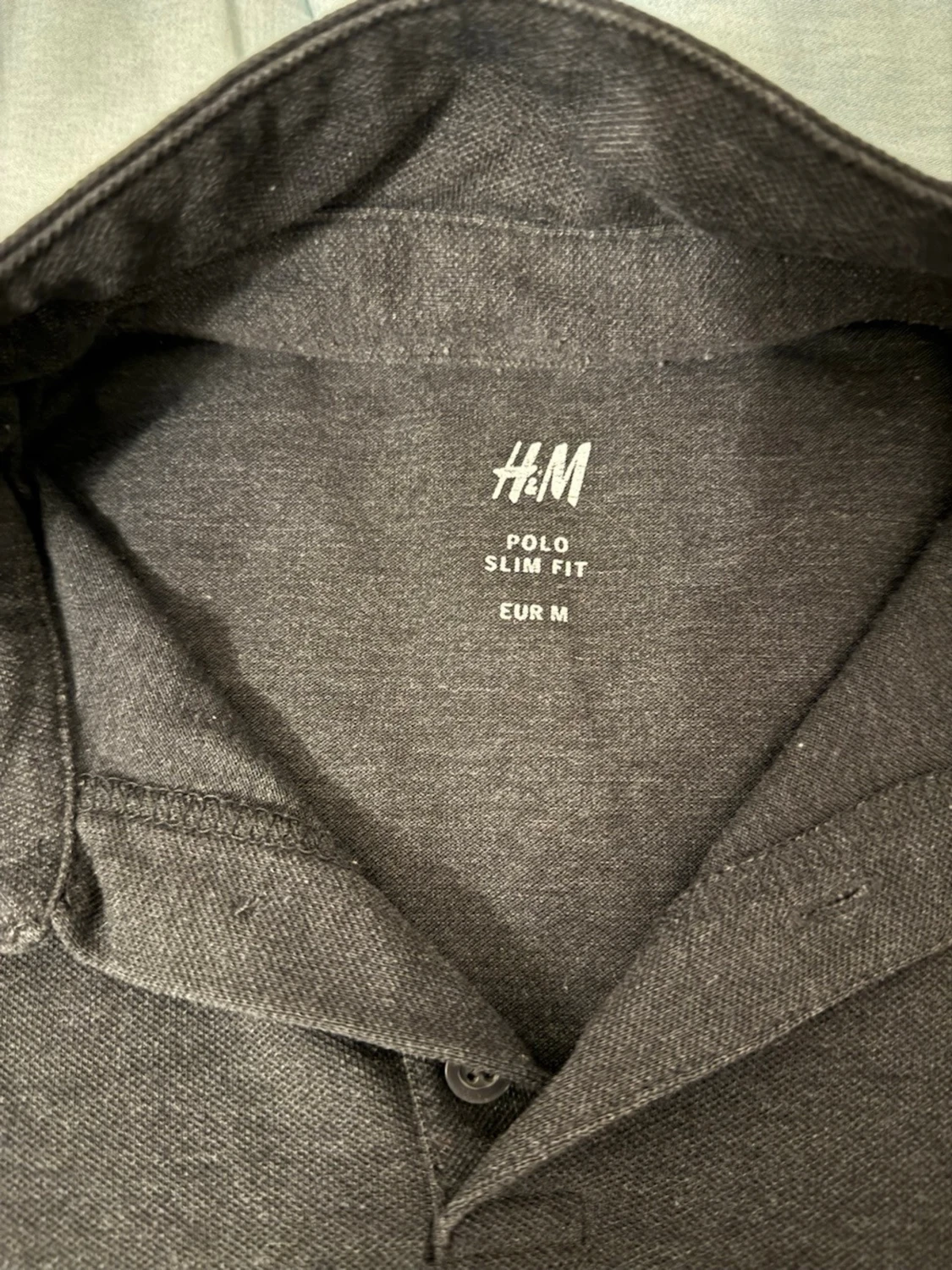 Mörkgrå polotopp från H&M - 2