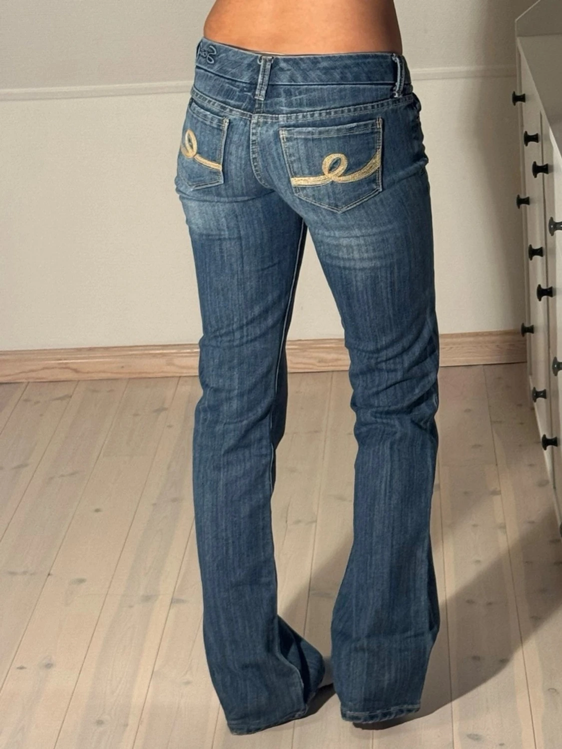 Low bootcut jeans  - 1