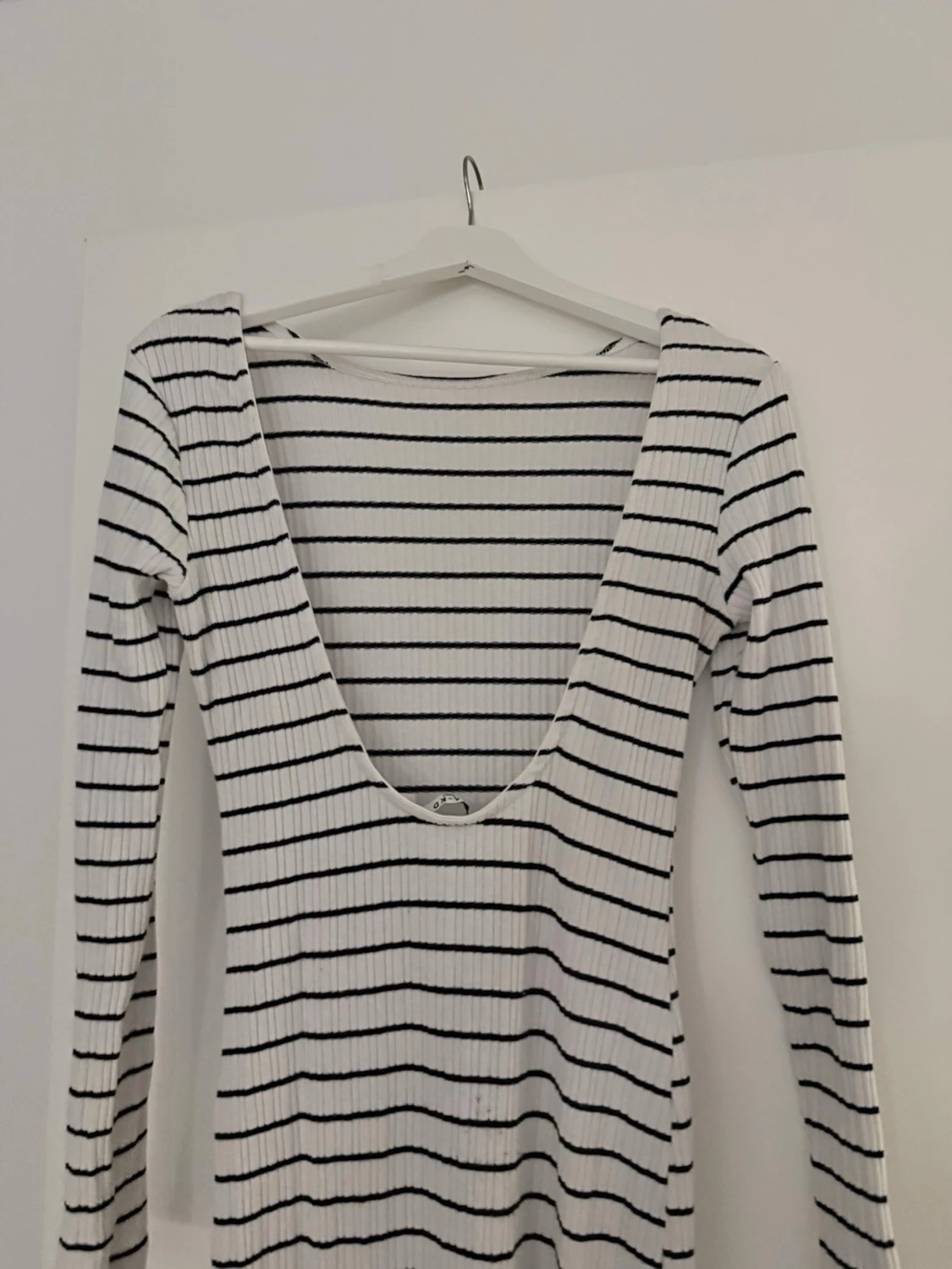 Långärmad randig klänning  - 2