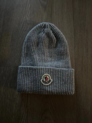 Mössa - Grå mössa