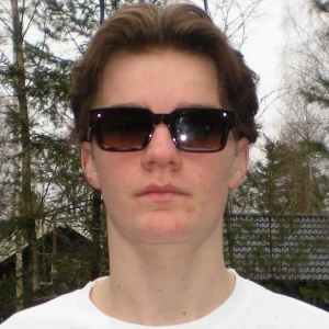 Solglasögon (Straps Of Sweden) - Helt nya solglasögon från Straps of Sweden.  Tidigare pris: 490 kr. Säljs nu till ett bättre pris då vi rensar ut samples/modeller.  • Helt nya • Stilren design • Passar de flesta ansiktsformer • Begränsat antal  Snabb leverans.  Kolla gärna vår Instagram: @strapsofsweden 